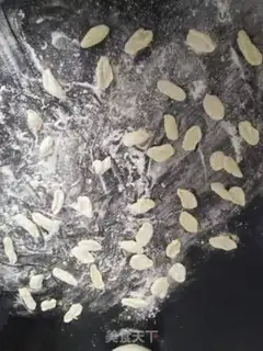 Make Jealousy and dumb bean sprouts step 9