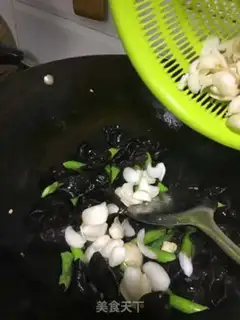 Make Fresh lilies for wood step 7