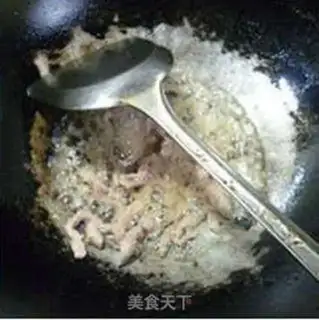 Make Fried eggs in the kitchen step 7