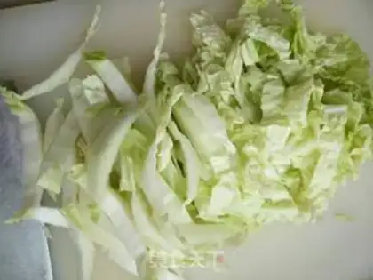 Make Bean-skined cabbage step 2