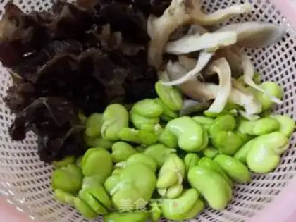 Make Soo-san soup step 1