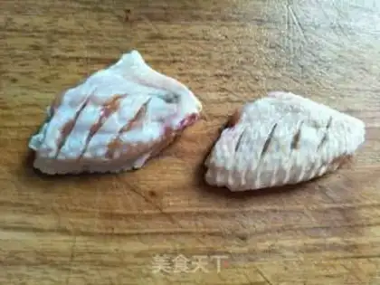 Make Spicy fried chicken wings step 0
