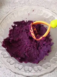 Make Coconut lass step 1