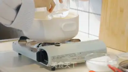 Make Rosecake step 1
