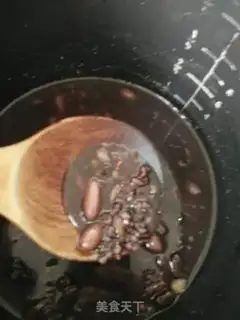 Make Three black red dates step 5
