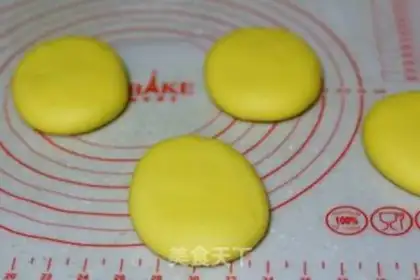 Make Pineapple buns step 3