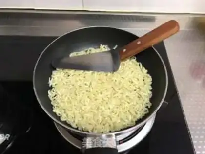 Make Puffy omelet step 5
