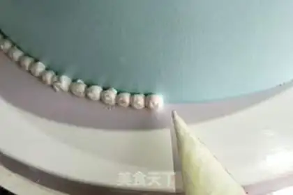 Make A flower cake step 9