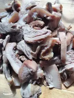 Make Cold-headed pork step 0