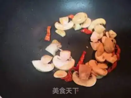 Make Crackers and mushrooms step 1