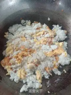 Make Egg fried rice step 4