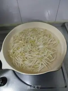 Make The green bean sprouts step 1