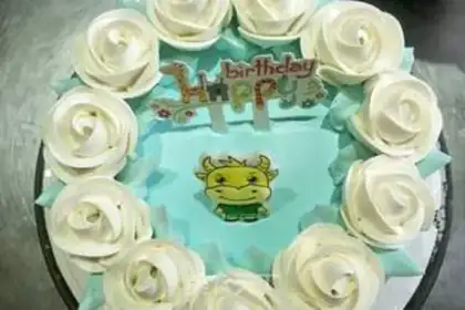 Make A flower cake step 19