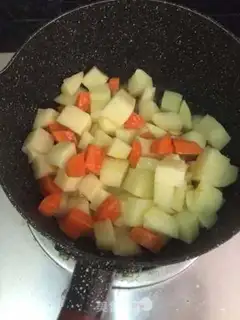 Make Curry potatoes step 3