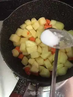 Make Curry potatoes step 4