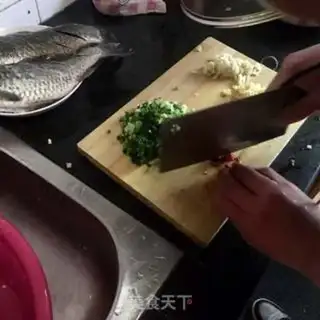 Make Lemonfish tofu soup step 1