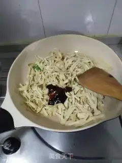 Make The green bean sprouts step 7