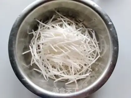 Make Soccer bean sprouts step 1