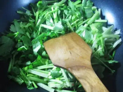Make Crab sticks, celery step 1