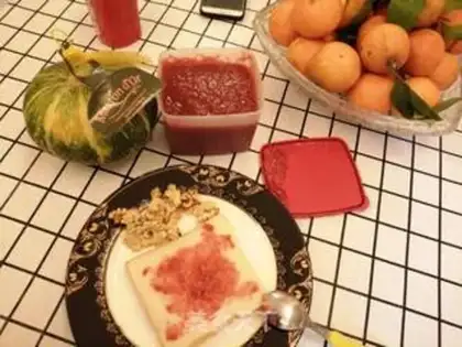 Make Homemade strawberry sauce step 7