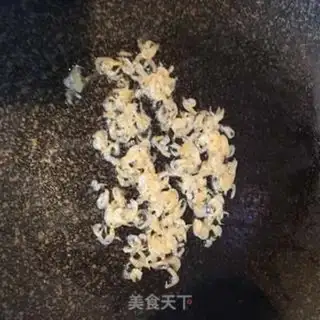 Make A tofu-curd shrimp soup step 2