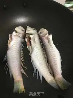 Make Fried seafish step 1
