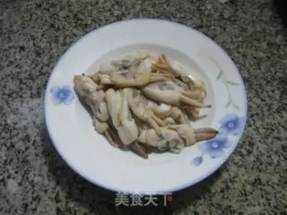 Make Garlic fans step 1