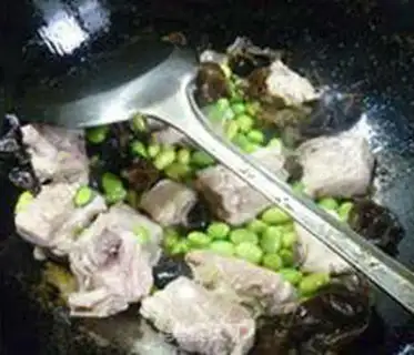 Make Black-mud-ear-cracked rib step 6