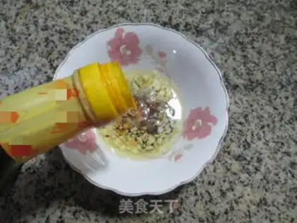 Make Garlic fans step 5