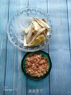 Make A gravy pasta fan soup step 1