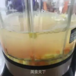 Make Fresh corn carrot juice step 2