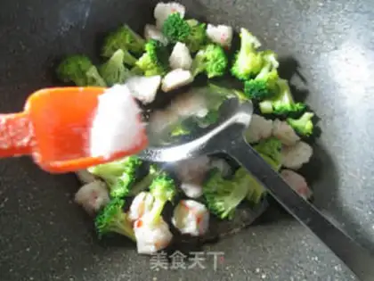 Make Shrimp-flavored broccoli step 5