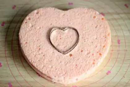 Make Heartcake step 16