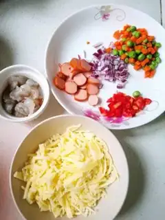 Make Shrimp pizza step 2