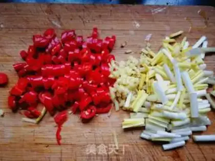 Make Spicy noodles step 1
