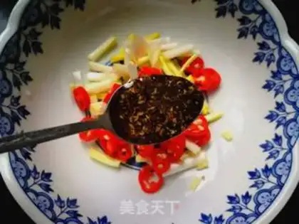 Make Spicy noodles step 3