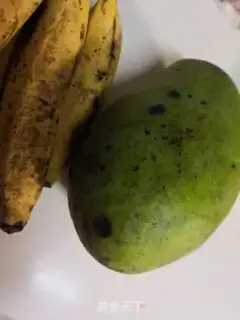 Make Mango banana juice step 0