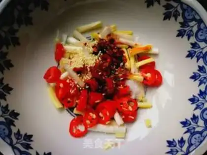 Make Spicy noodles step 5