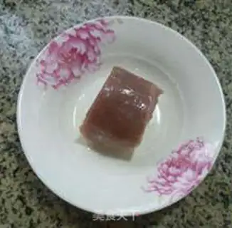 Make Fried eggs in the kitchen step 2