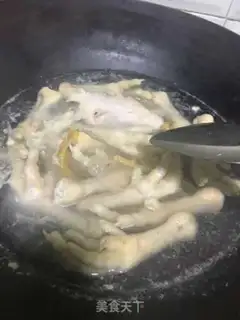 Make The gel chicken claw step 4