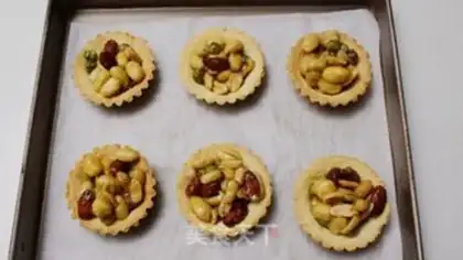 Make Milky nut tower step 10