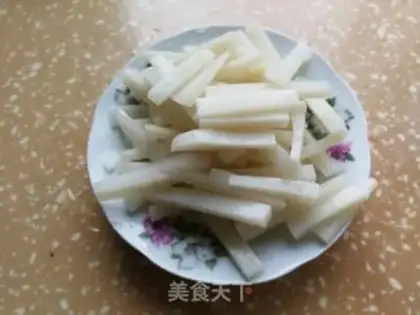 Make Tomato pastry step 1