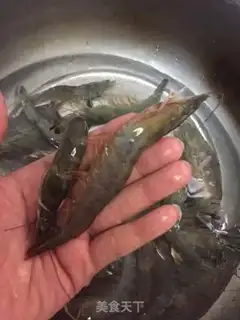 Make Pretzels, prawns step 0
