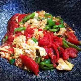 Make Potato pepper fried eggs step 7