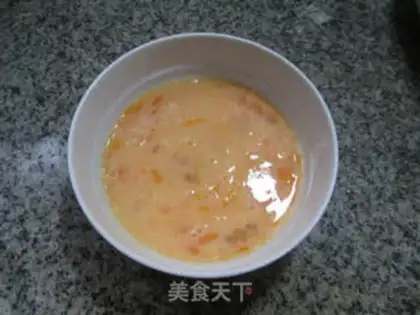Make ♪ Open the peppers and duck eggs ♪ step 1