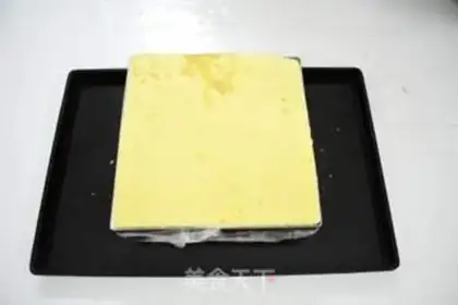 Make Nine flower mousse cakes step 6