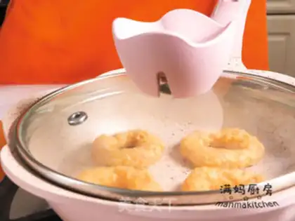 Make Apple donuts step 10