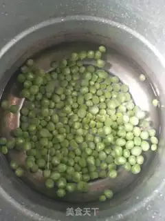 Make Bean mashed meatball soup step 0