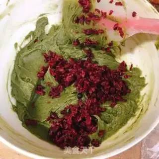 Make Cranberry for tea cookies step 4