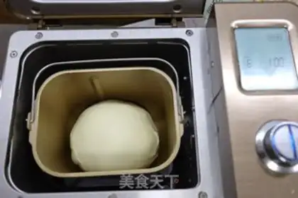 Make Chinese light cream toast step 3